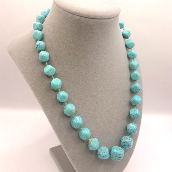 Unsigned Jewelry - Vintage Turquoise Dyed Howlite Beaded Necklace